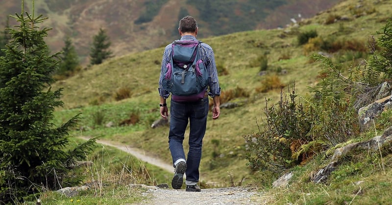Le guide ultime pour le trekking en montagne : conseils, équipement et itinéraires